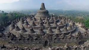 Hasil gambar untuk candi borobudur