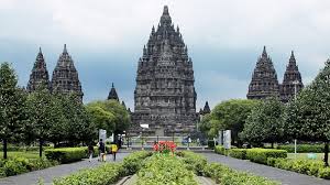 Hasil gambar untuk candi prambanan