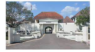 Hasil gambar untuk benteng vredeburg